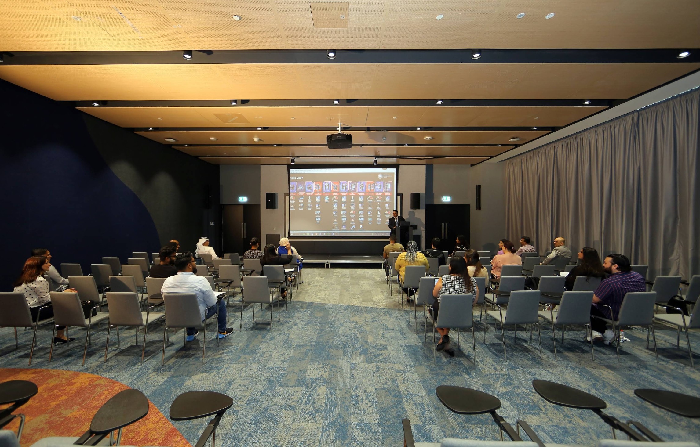 University of Wollongong in Dubai