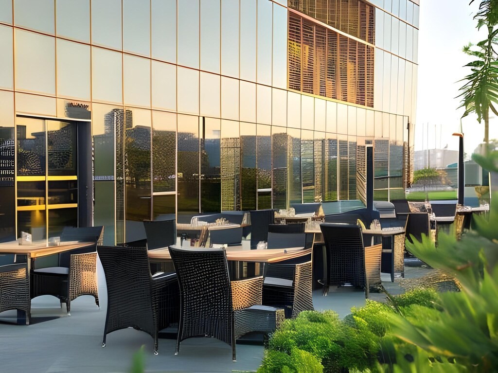 Centro Westside by Rotana