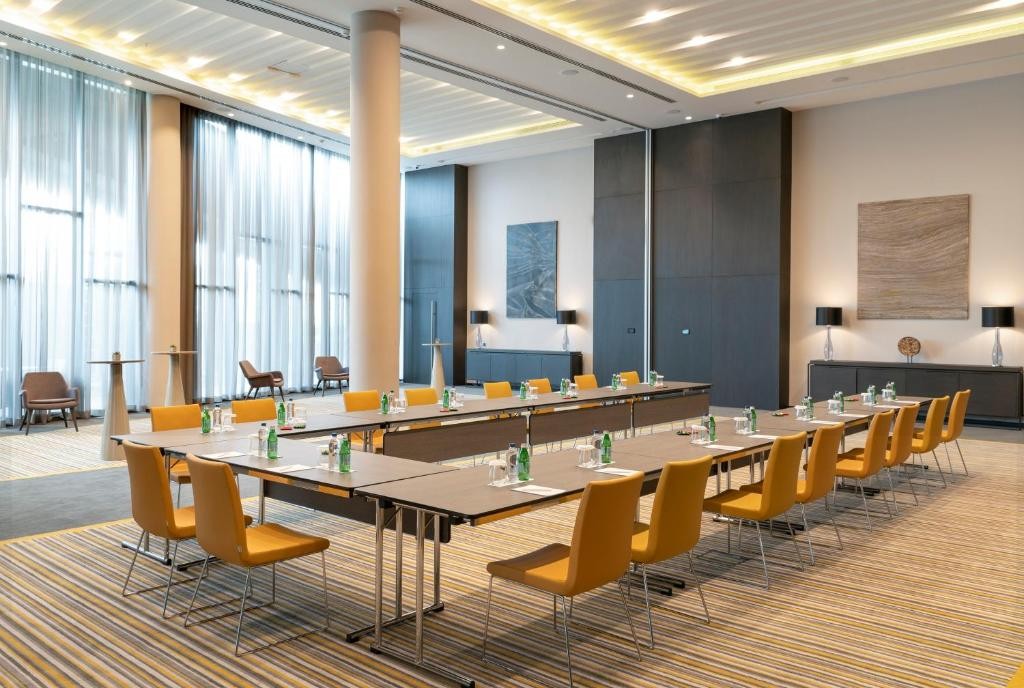 Centro Westside by Rotana