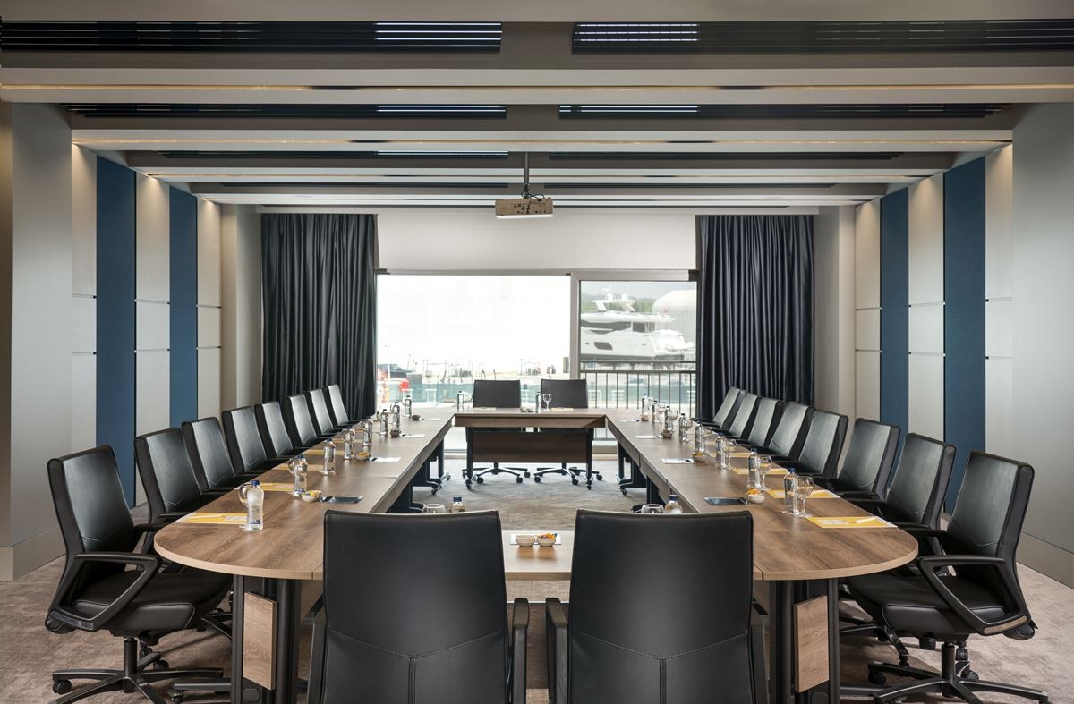 Crowne Plaza Istanbul Tuzla Viaport Marina