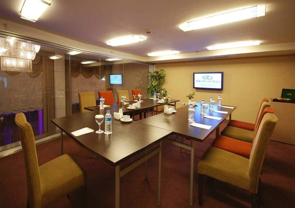 Marmara Meeting Room
