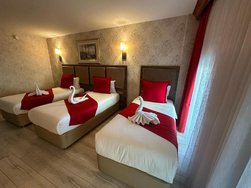Euro Plaza Hotel