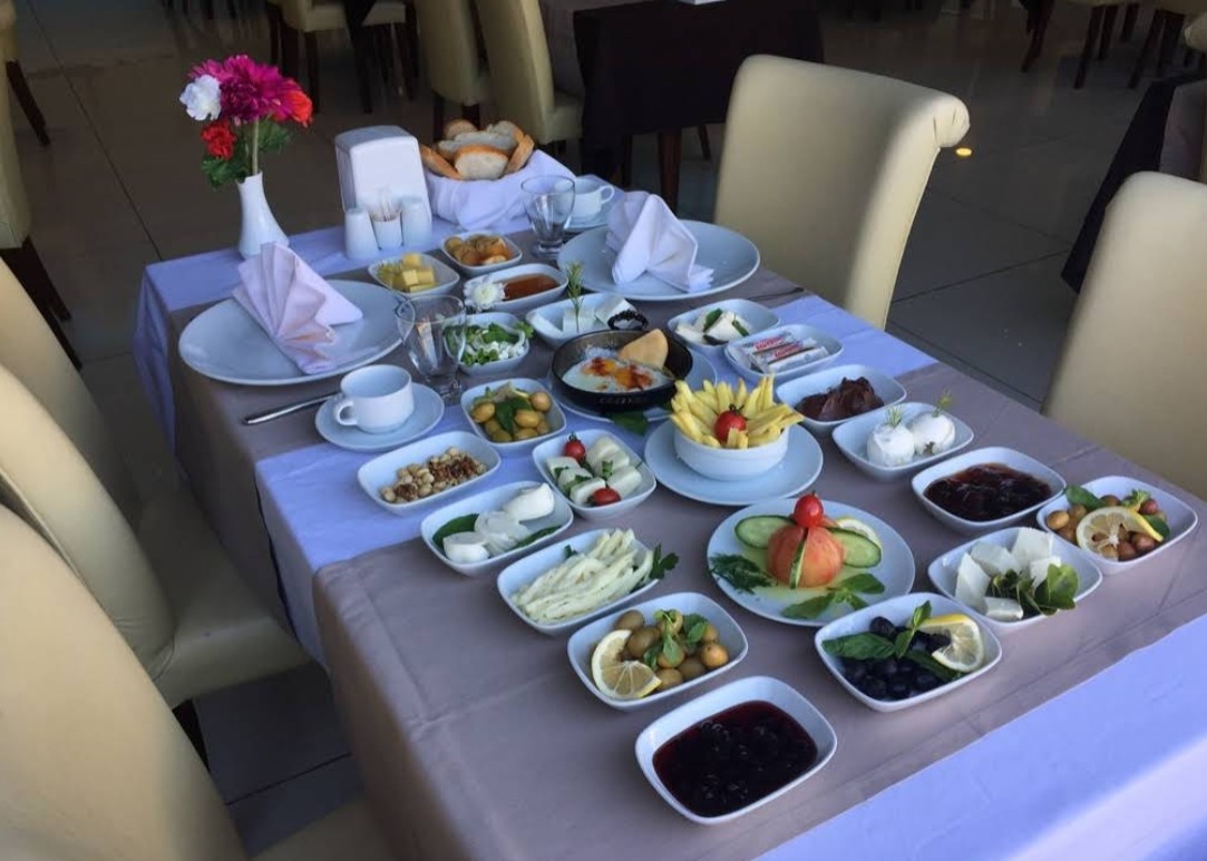 Food & Drinks
