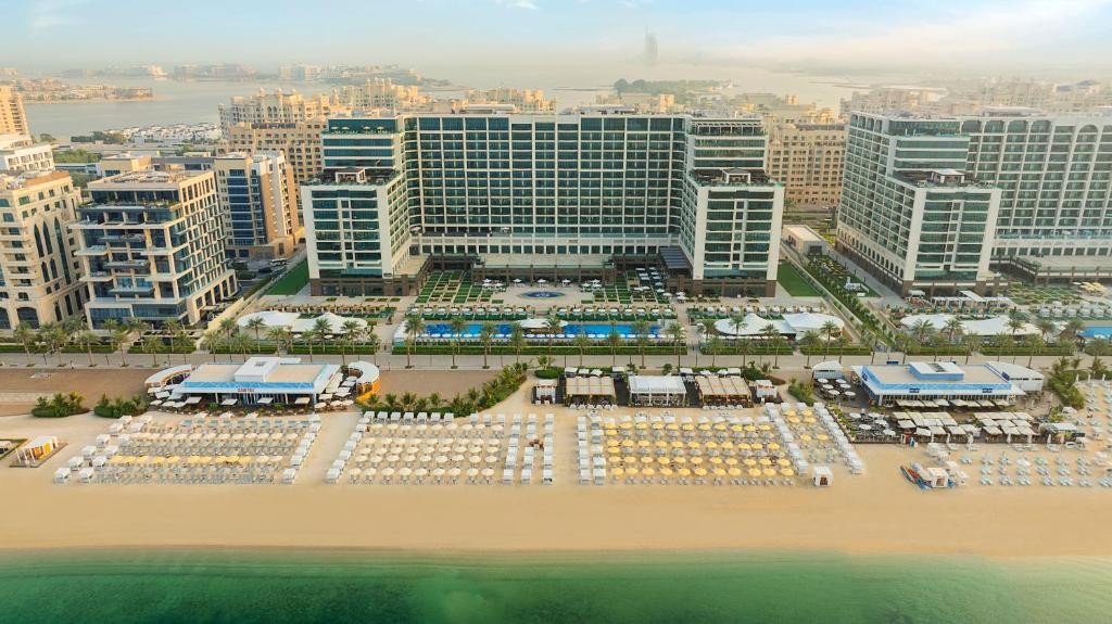 Aerial view of Marriott Resort Palm Jumeirah Dubai beachfront.