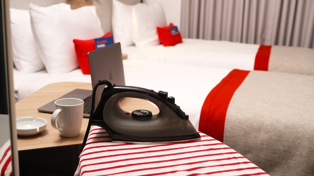 Holiday Inn Express Istanbul  Atakoy Metro
