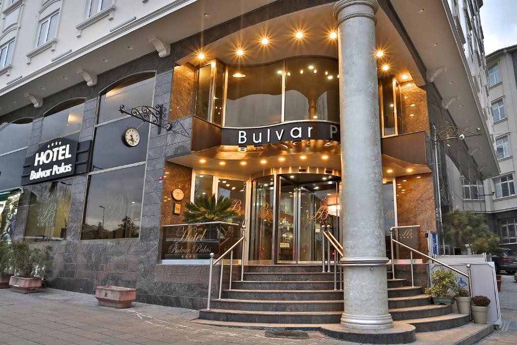 Bulvar Palas Hotel