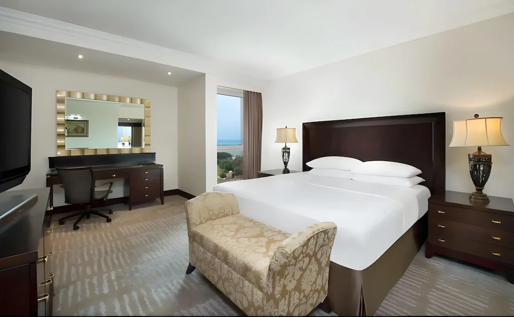 Radisson Blu Hotel & Resort Abu Dhabi Corniche