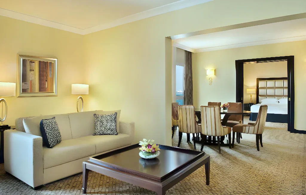 Radisson Blu Hotel & Resort Abu Dhabi Corniche