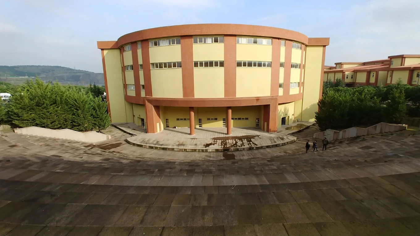 Maltepe University Amphitheater