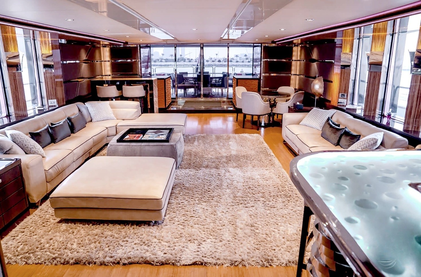 Benetti 164ft VIVA Yacht Dubai