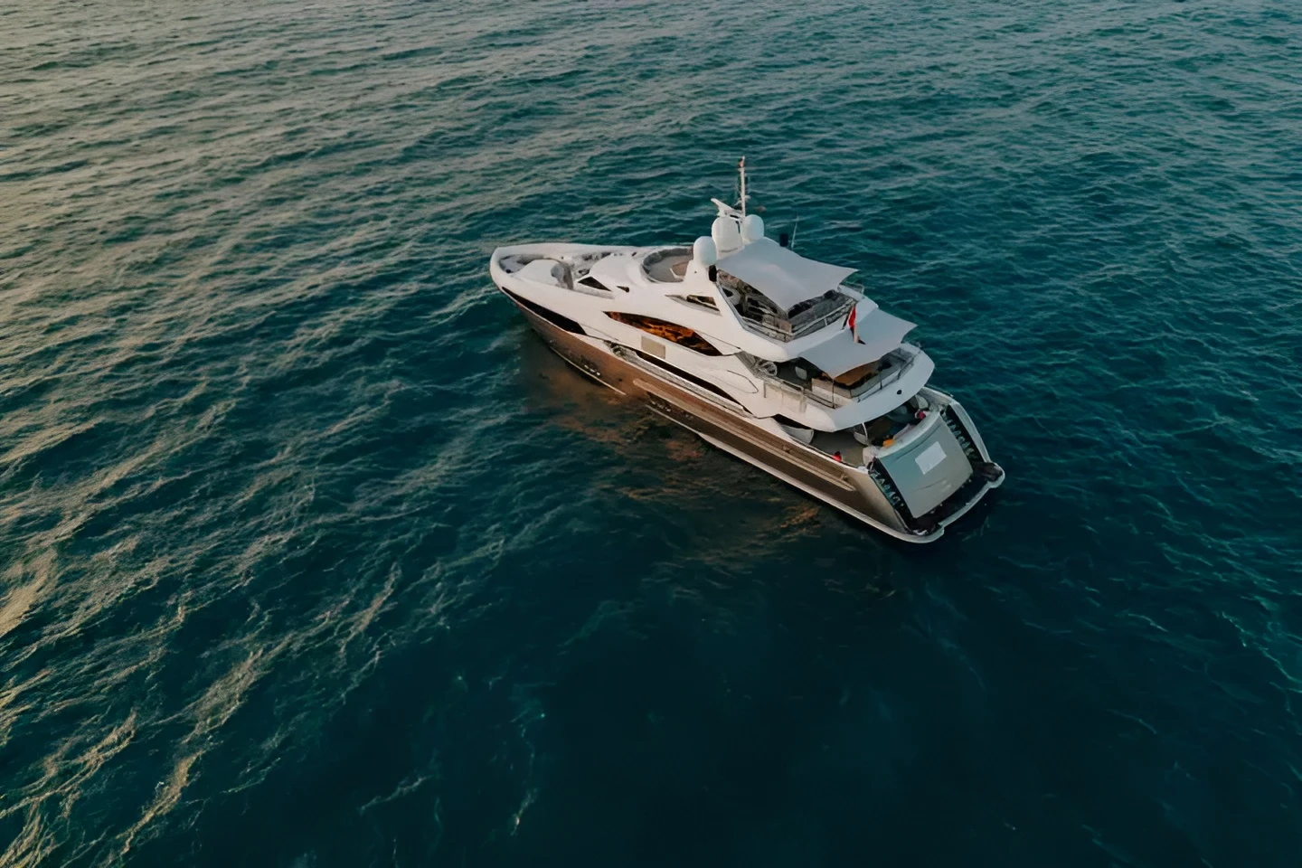 A 4 Encore  Yacht Dubai