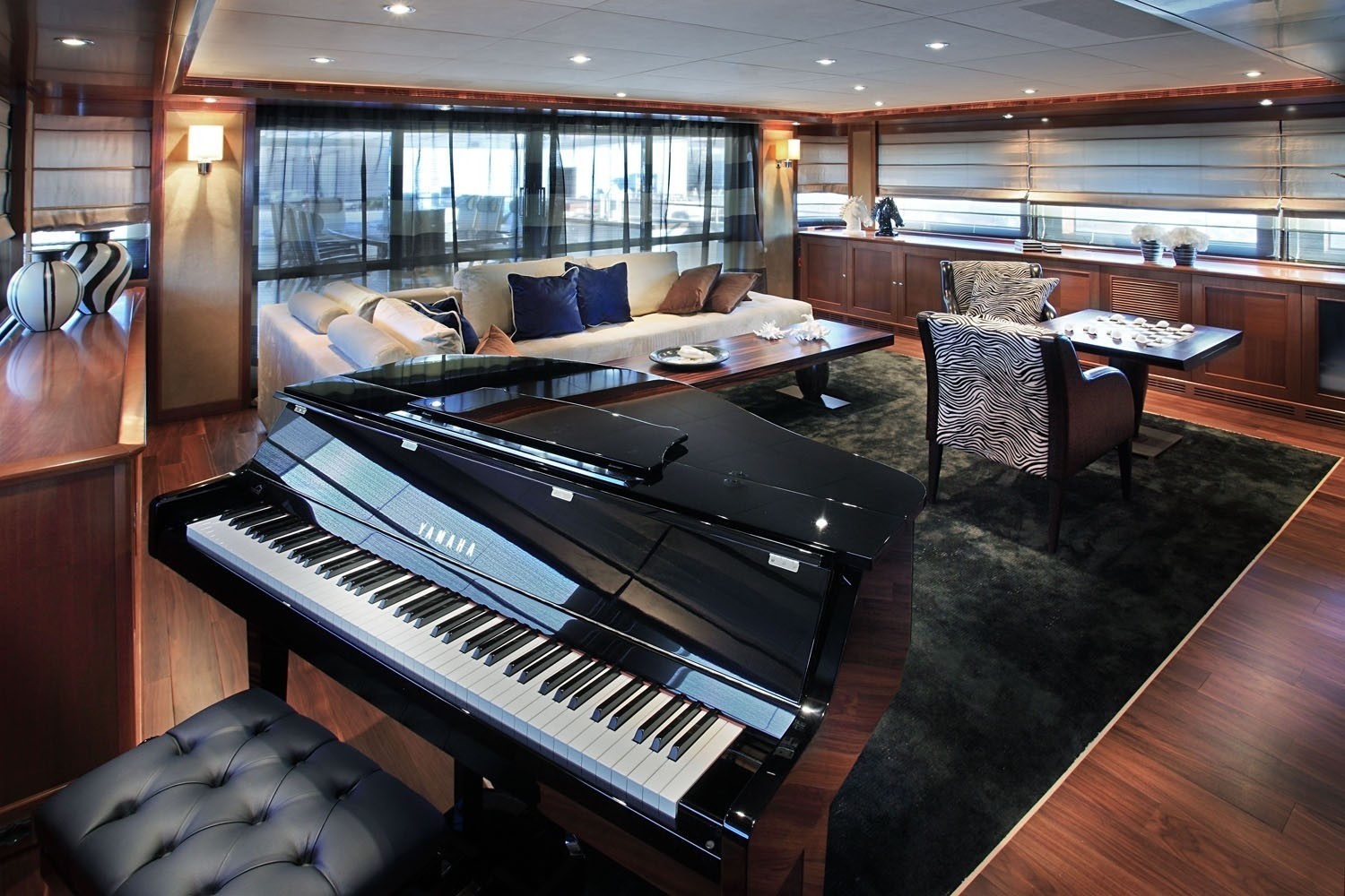 A 2 Behike Yacht Dubai