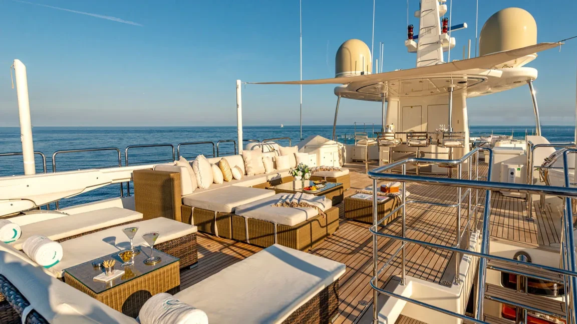 A 2 Behike Yacht Dubai