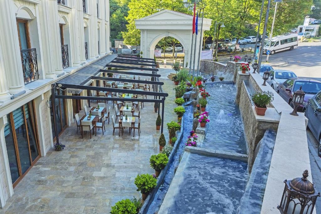Lausos Palace Hotel