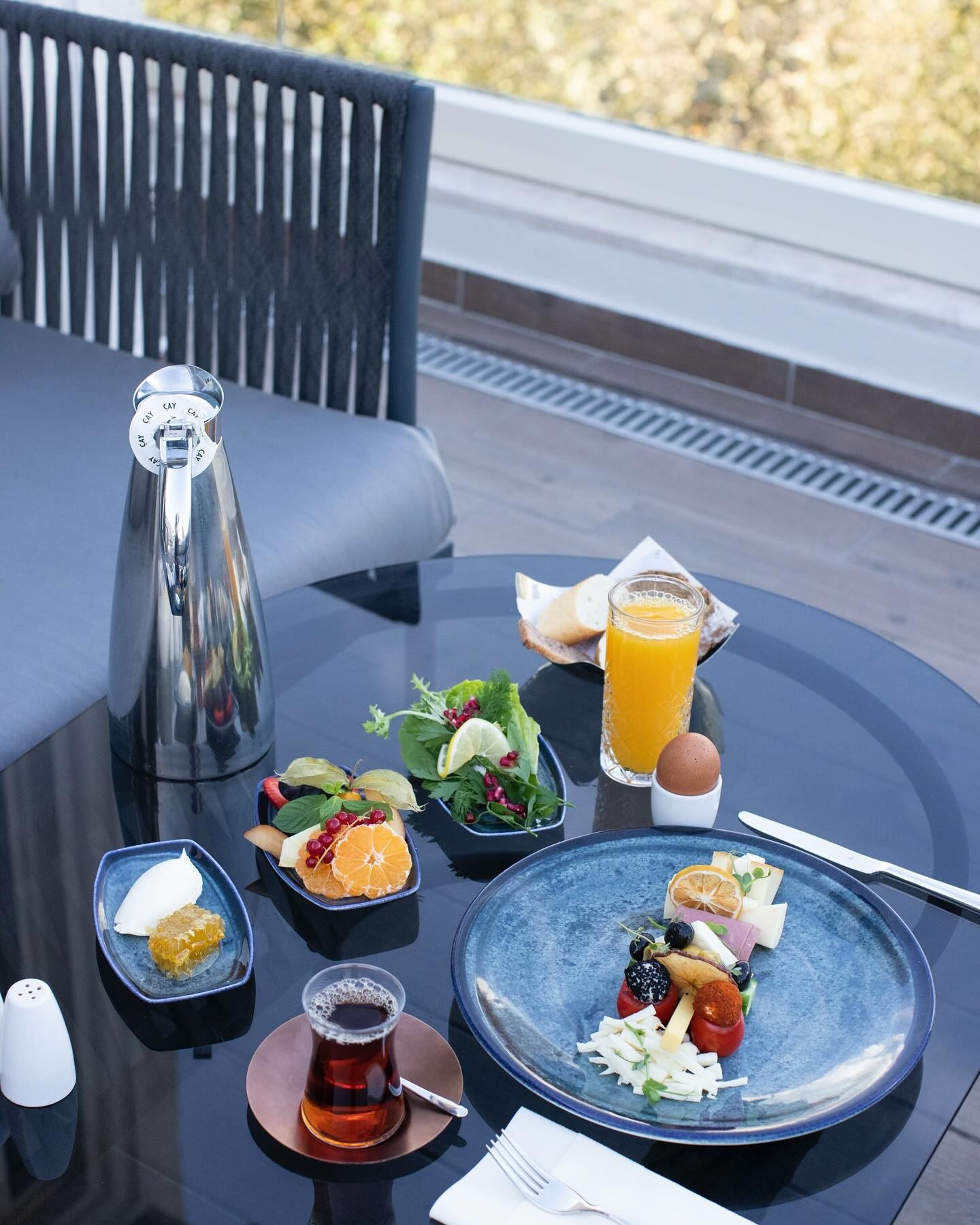 Food & Beverage