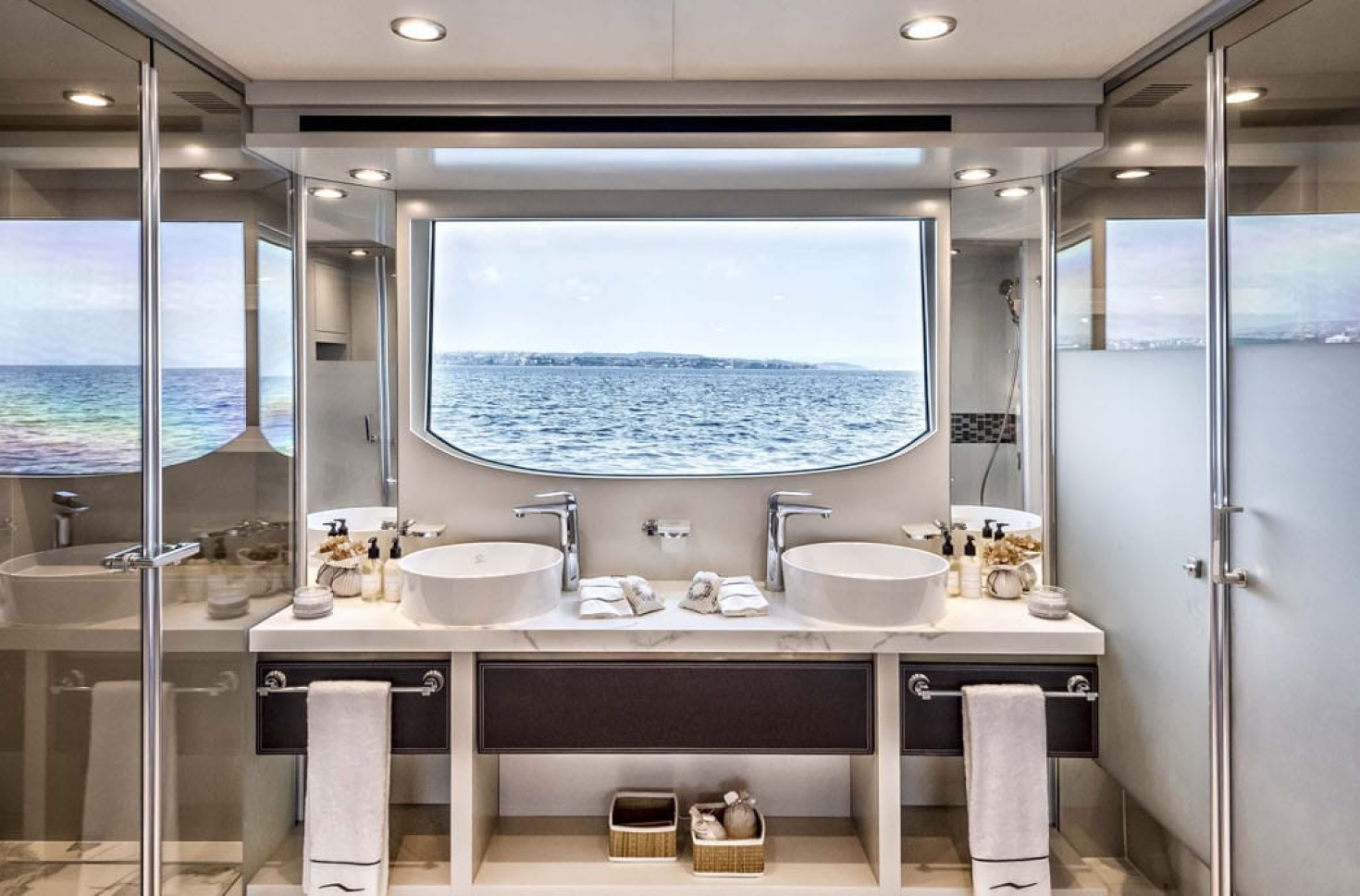 Numarine 105ft Dolice  Vita Yacht Dubai