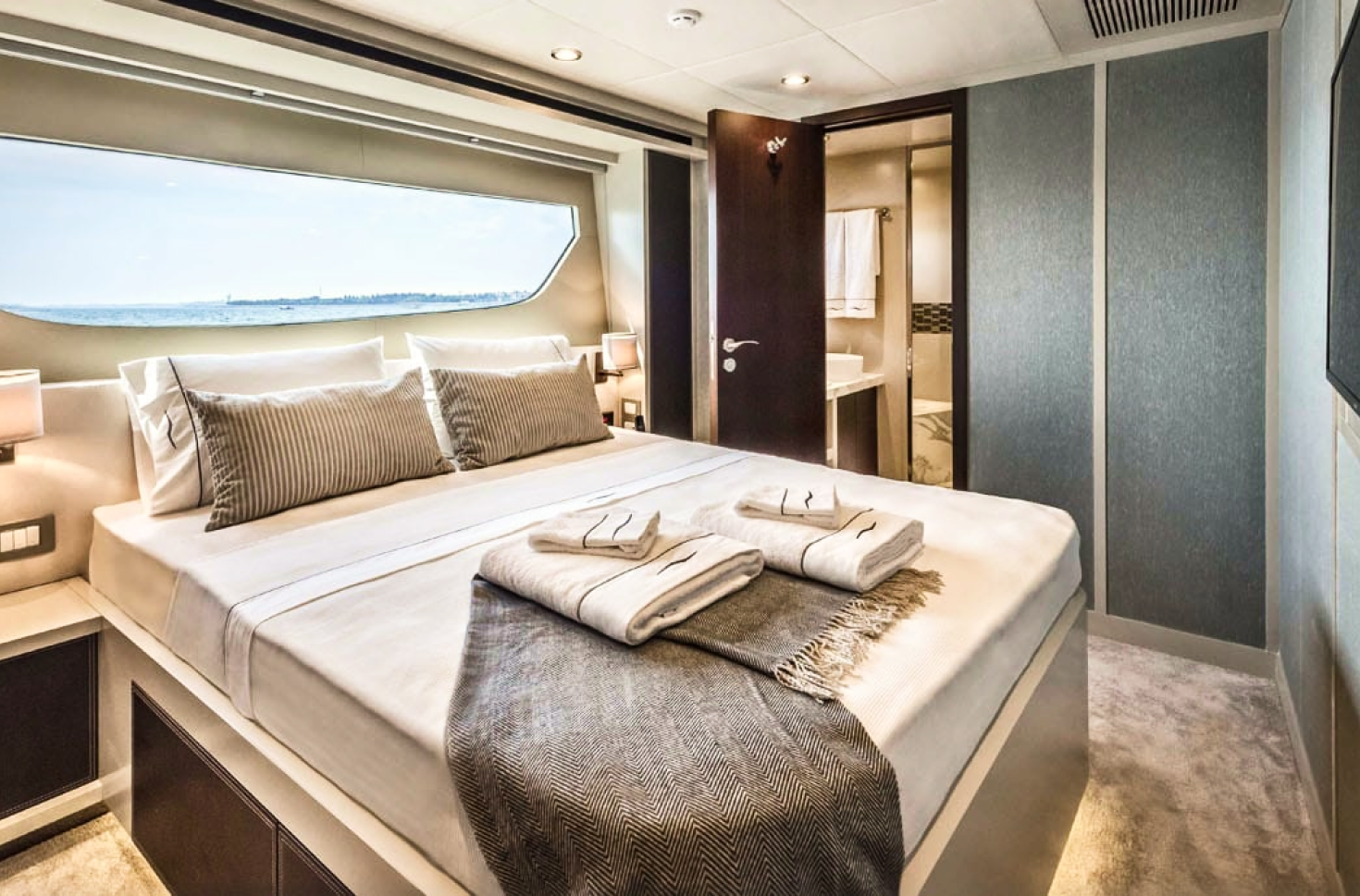 Numarine 105ft Dolice  Vita Yacht Dubai