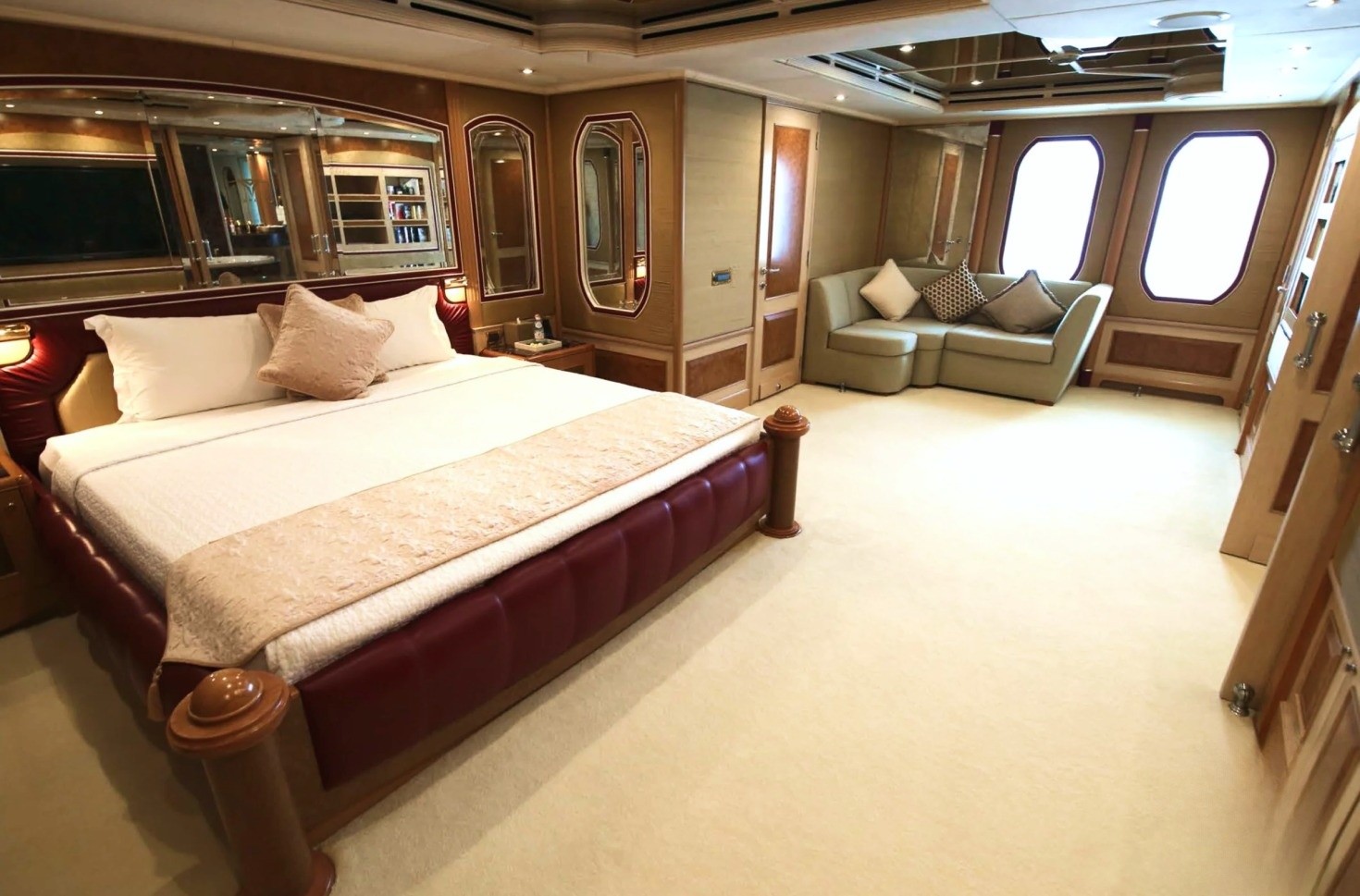 Sensation 164ft Emma Yacht Dubai