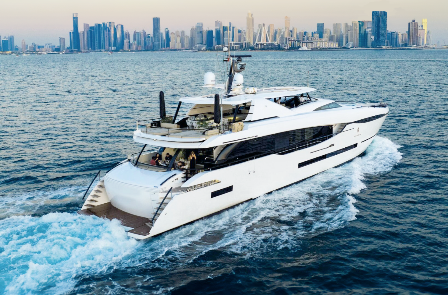 Peri 123ft Safa Yacht Dubai