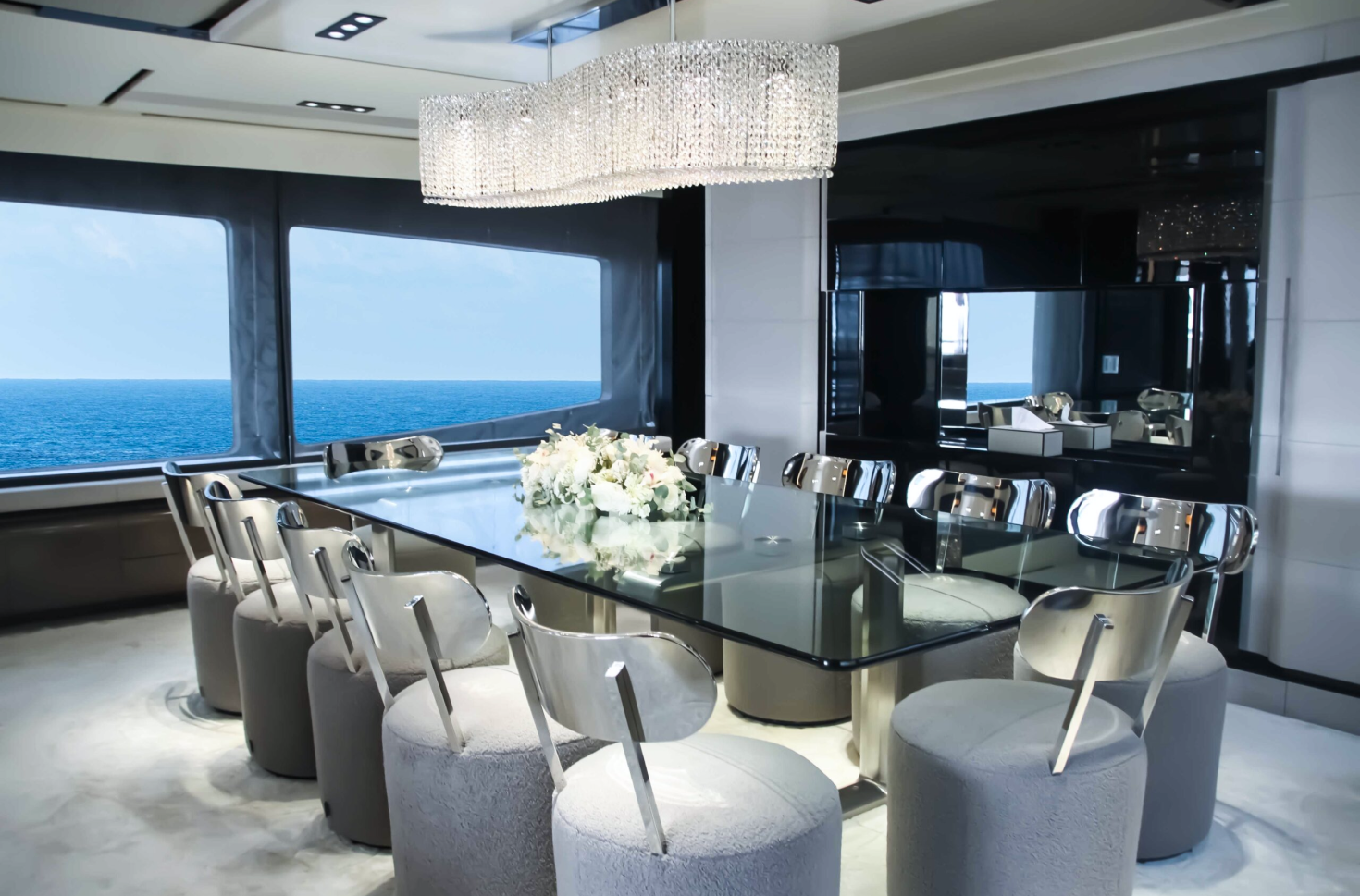 Peri 123ft Safa Yacht Dubai