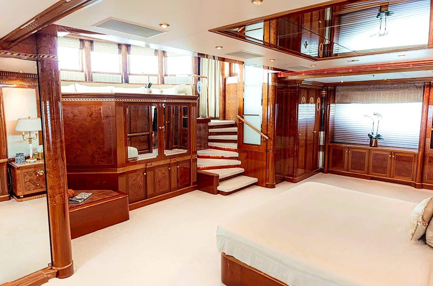 Benetti 200ft Zara Yacht Dubai