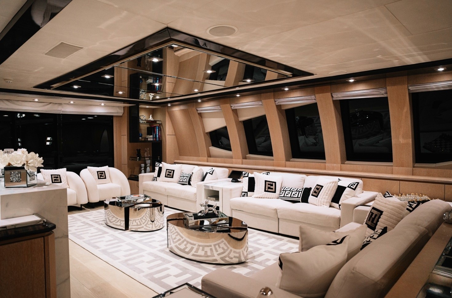 Royalty 136ft  MAYA Yacht  Dubai