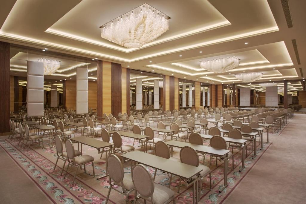 Zeni Ballroom