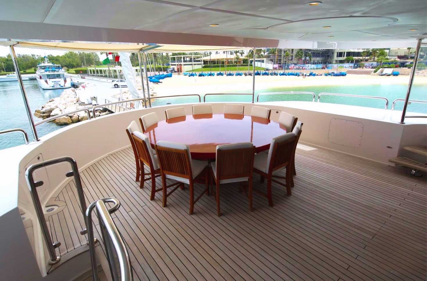 Upper Deck / Sky Deck / Sun Deck