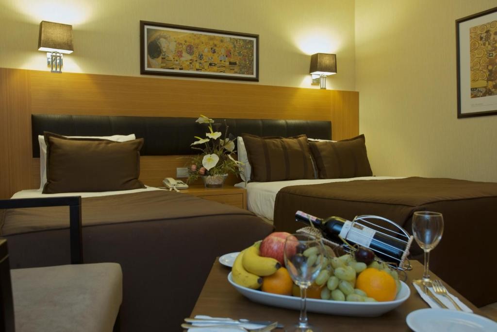 Mirilayon Hotel
