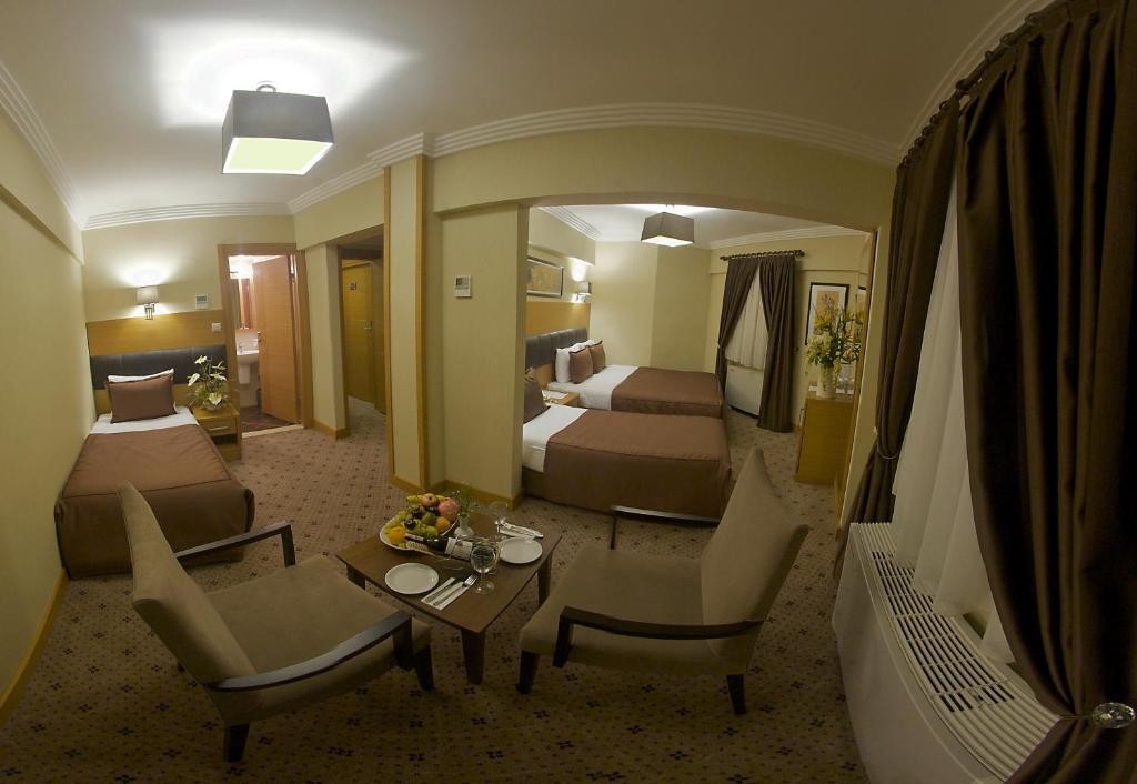 Mirilayon Hotel