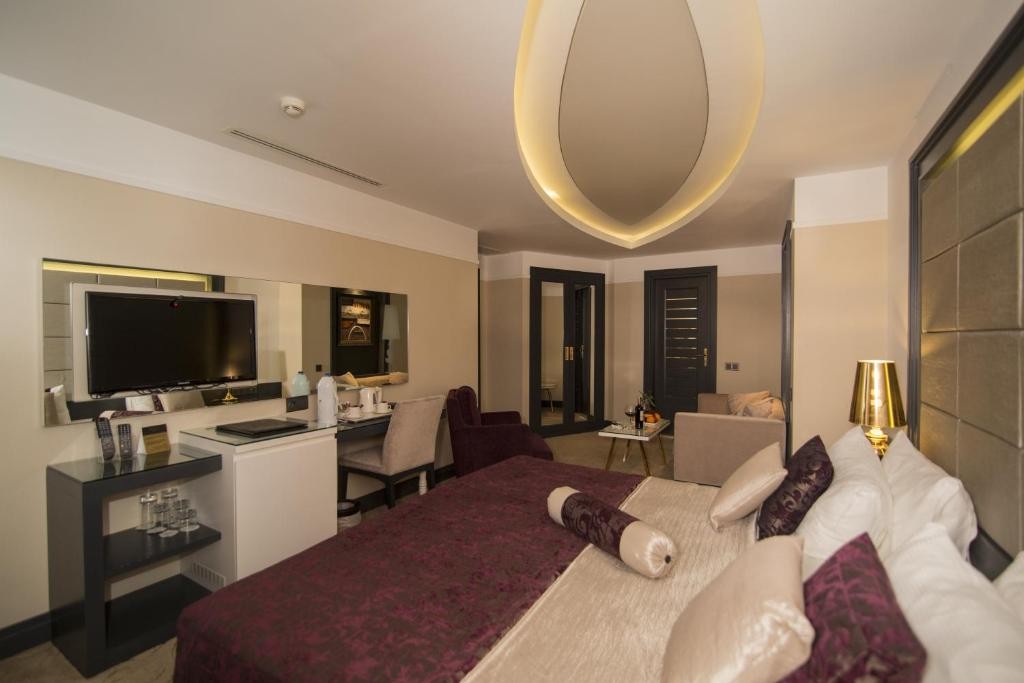 Mirilayon Hotel