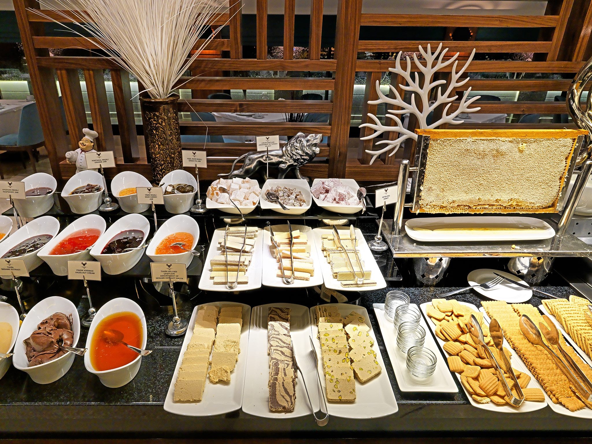 Mirilayon Hotel