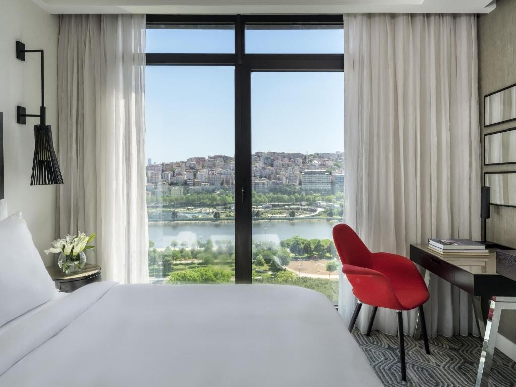 Movenpick Hotel Istanbul Golden Horn