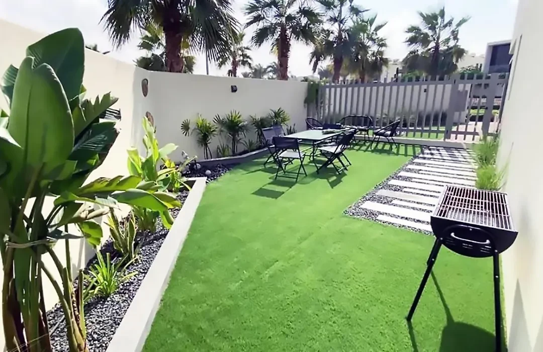 Damac Hills 2 Villa Poolside