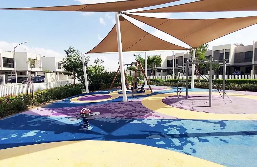 Damac Hills 2 Villa Poolside