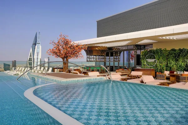 Penthouse With Private Pool Deck