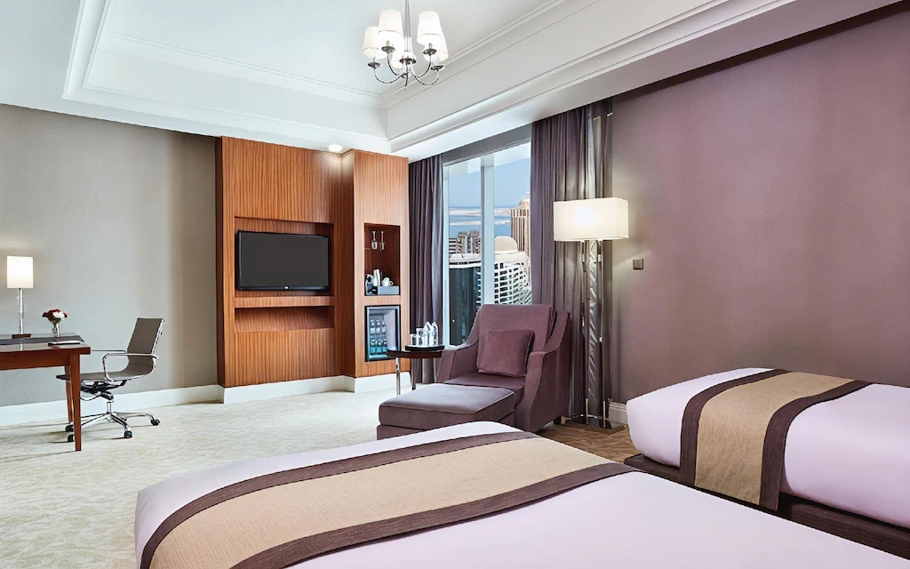 Best Plaza West Bay Hotel