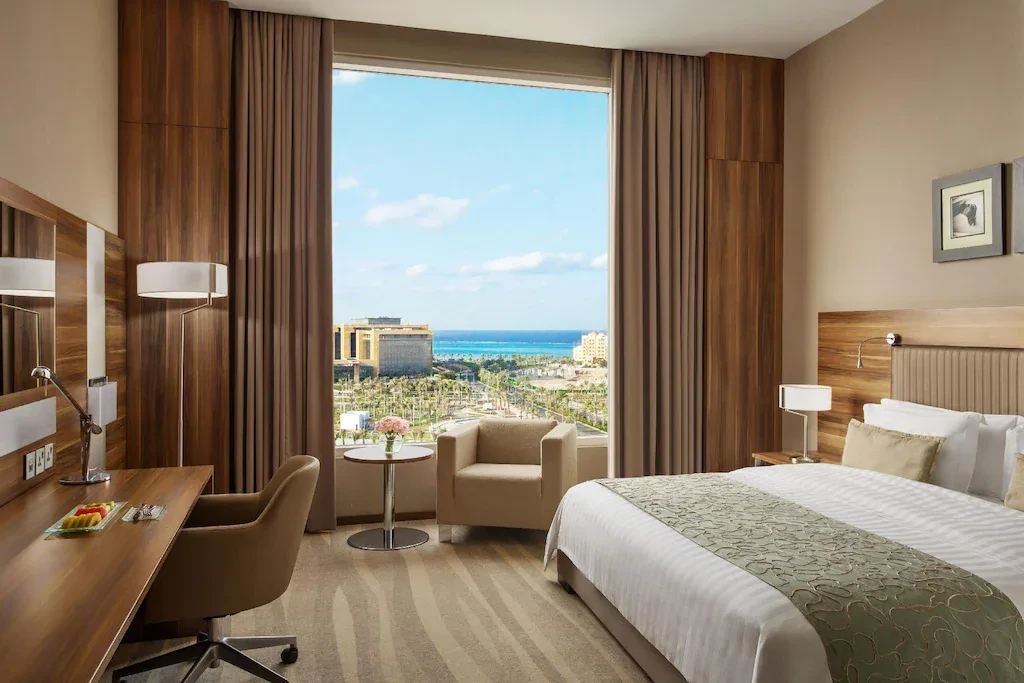 Bay La Sun Hotel & Marina's Seasons KAEC