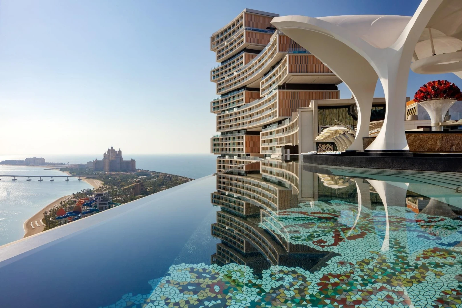 Atlantis The Royal Dubai with infinity pool and ocean view.