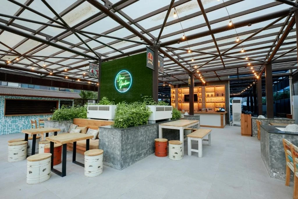 Outdoor seating area at Citymax Hotel Business Bay, Dubai.