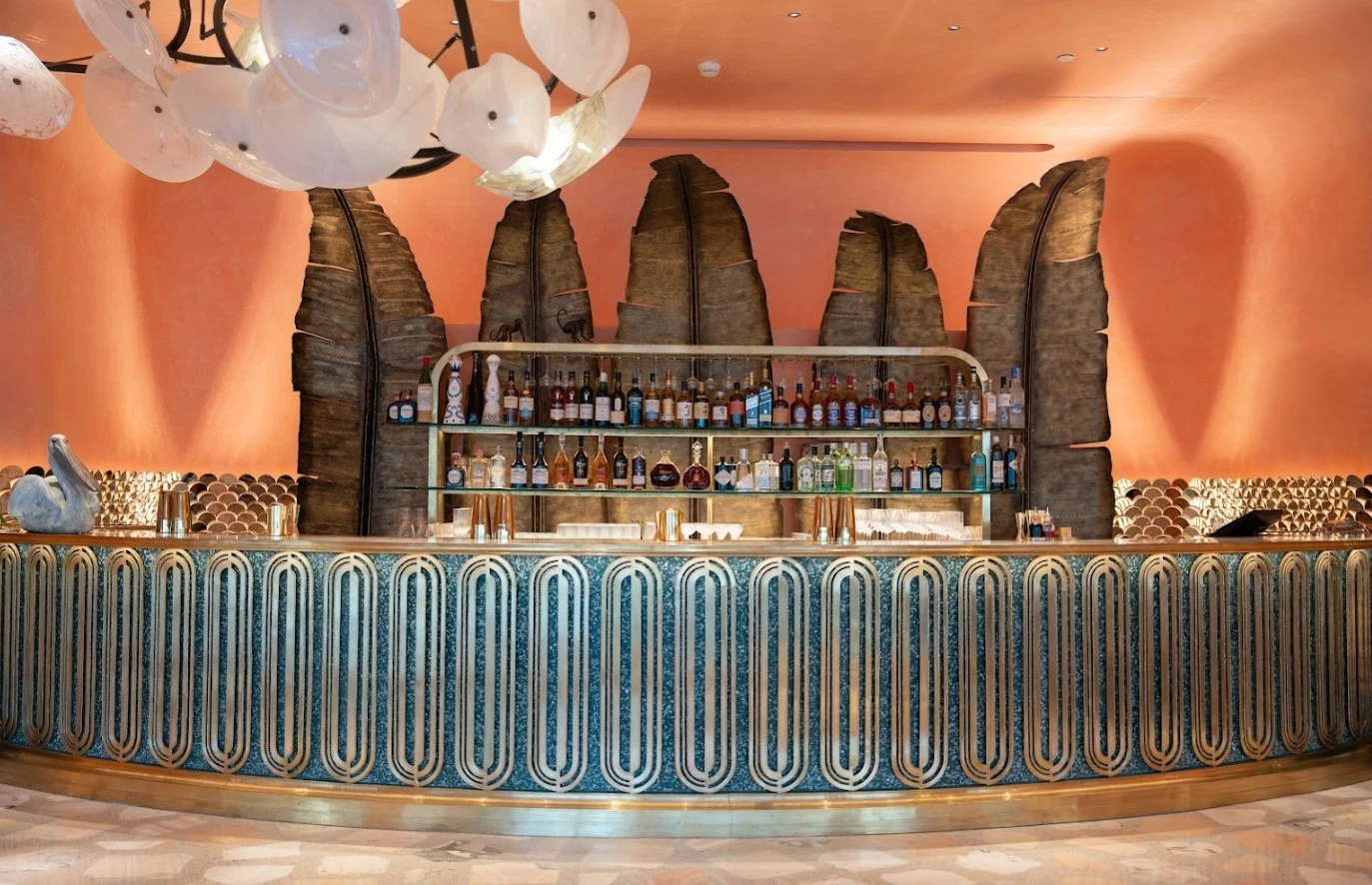 Elegant bar at Flamingo Room by tashas, Abu Dhabi.