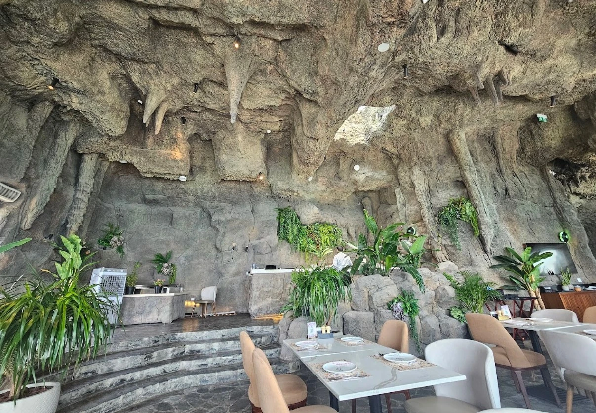 Cave-themed interior of Habib Beirut Restaurant, Khorfakkan, Sharjah.