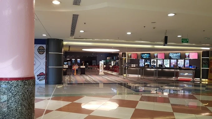 Novo Cinemas Manar Mall entrance, Ras Al-Khaimah, with ticket counters.