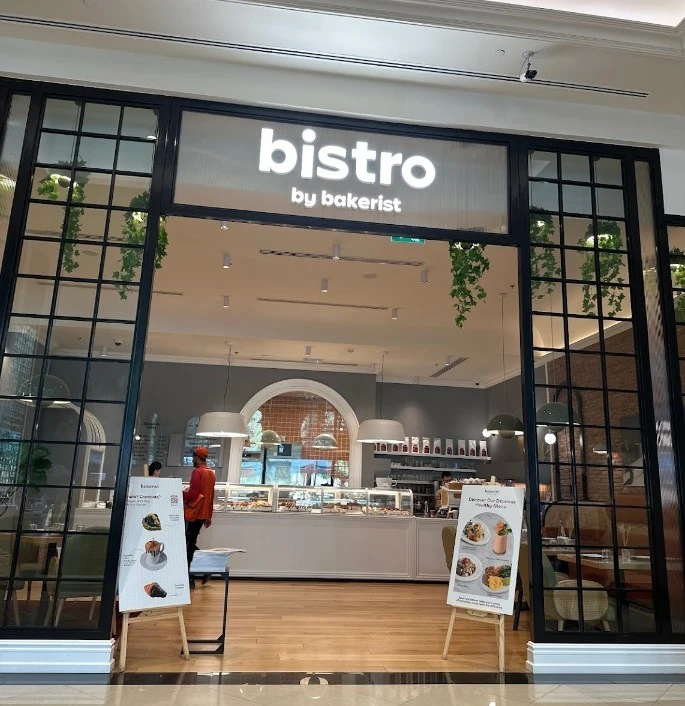 Bakerist The Palm Jumeirah bistro entrance in Dubai mall.