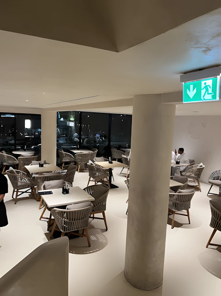 Elegant seating area at Lune Lounge, Dubai with modern decor.
