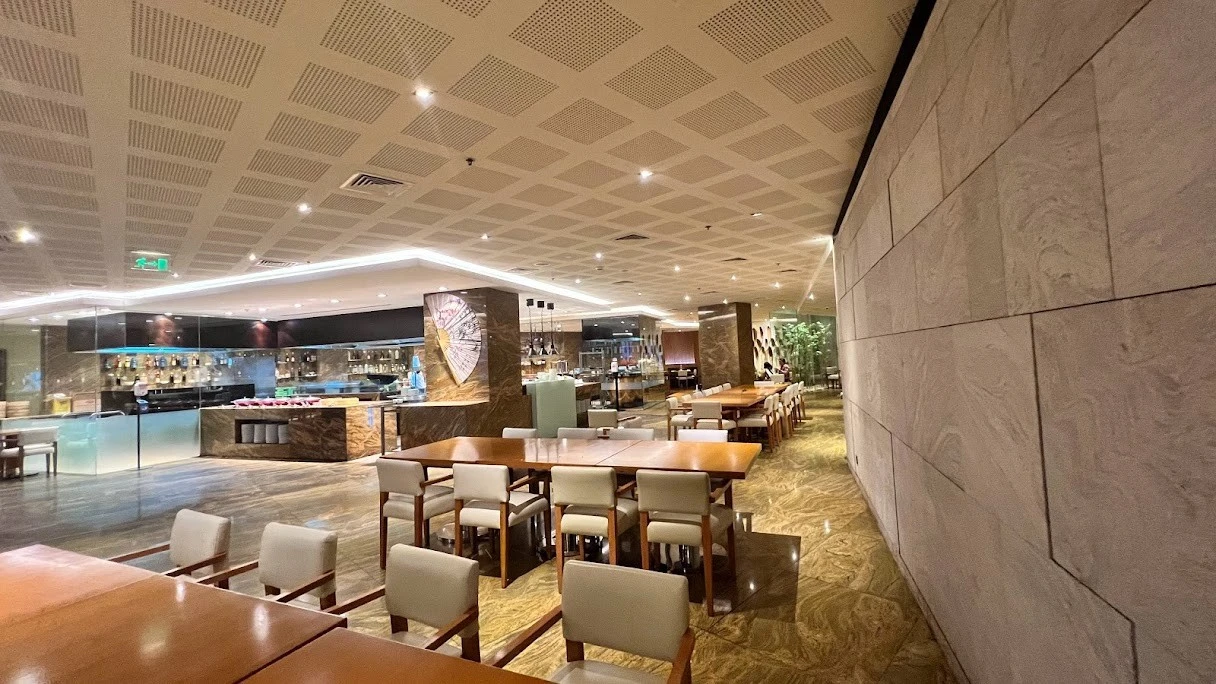 Spacious dining area at Kitchen 6 Restaurant, Dubai.