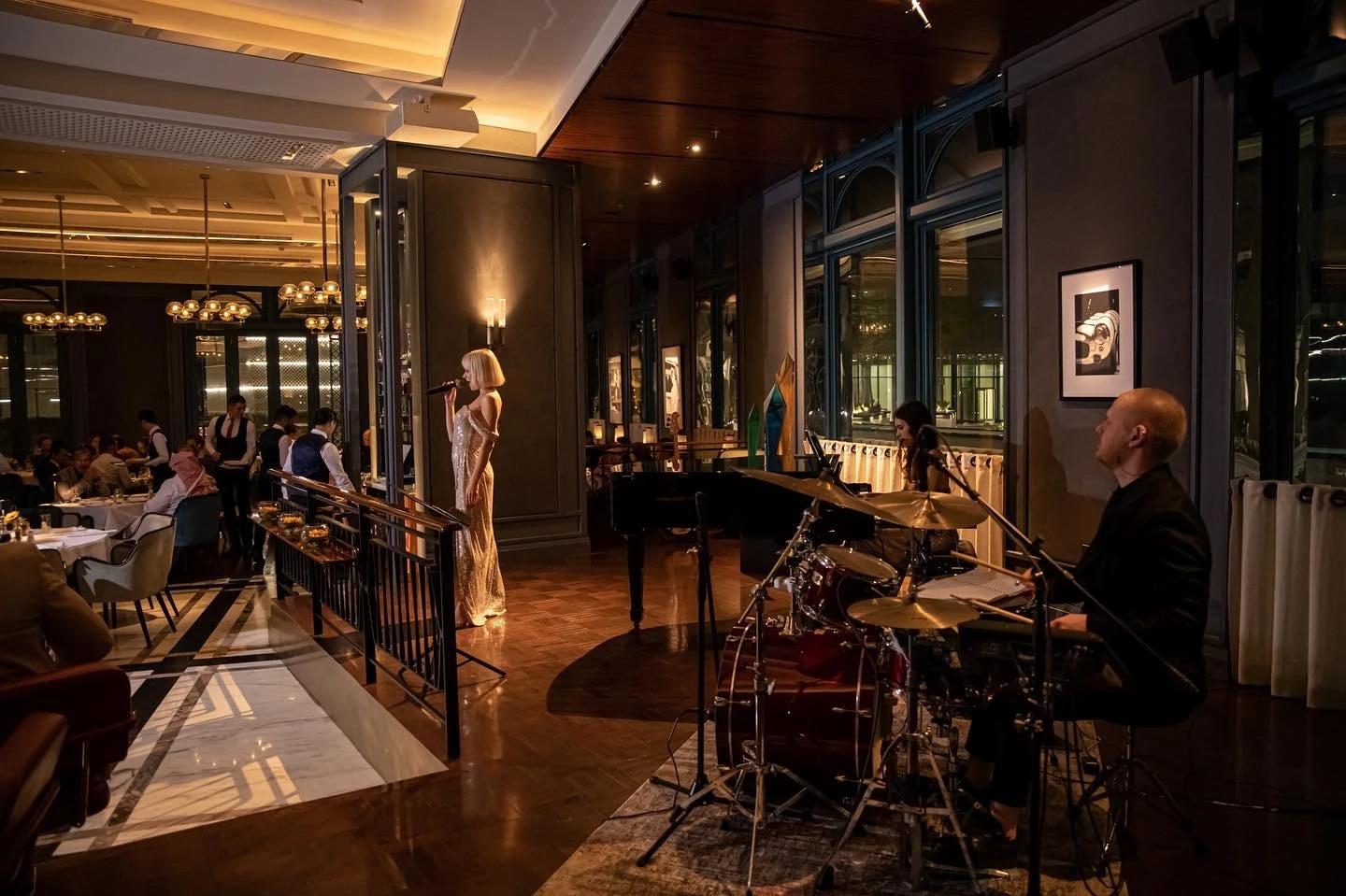 Live band performing at Il Baretto Restaurant, Riyadh.