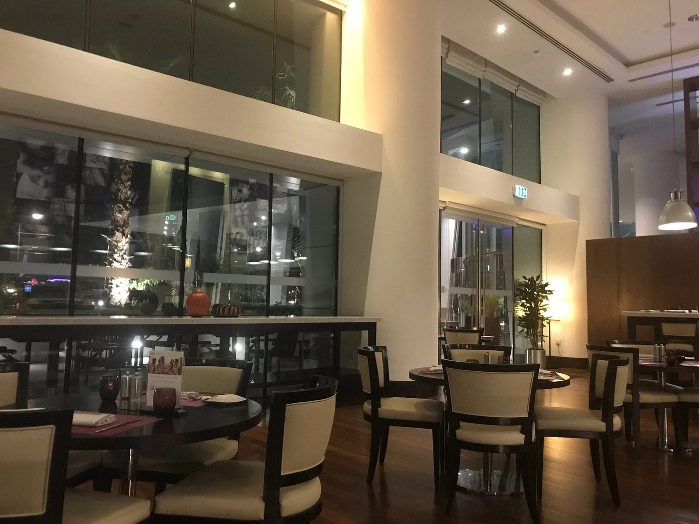 MezzaLuna - Trattoria Italiana