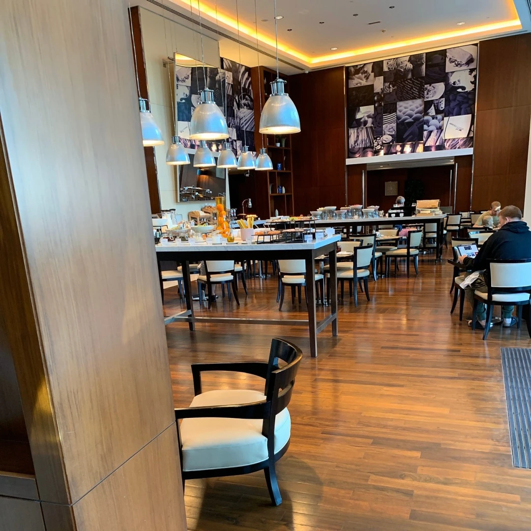 MezzaLuna - Trattoria Italiana
