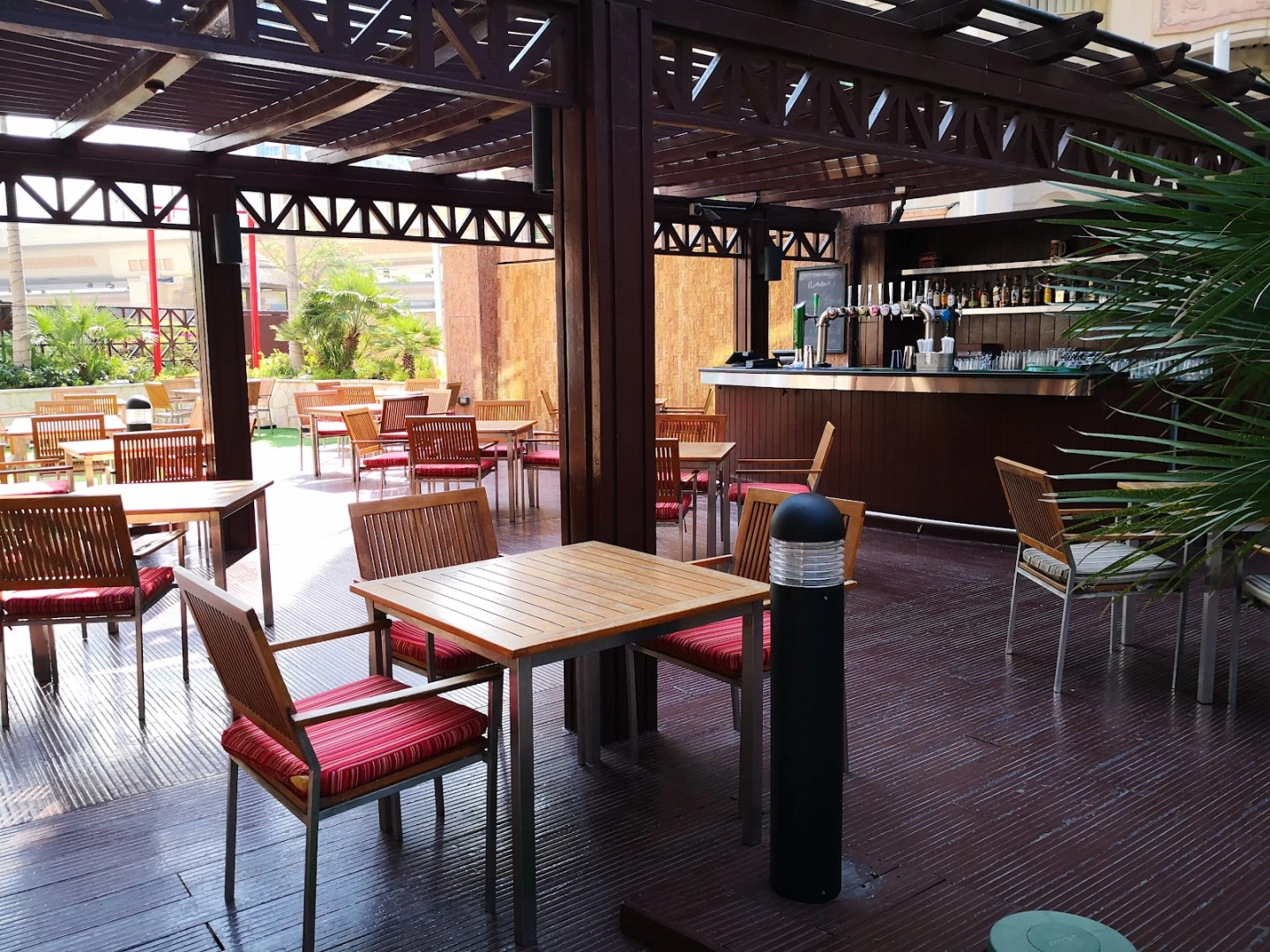 Double Decker Pub Dubai